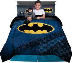 But, a batman bedding set is not just enough to bring the coolness of your favorite superhero many products of batman bedroom set of furniture are offered, but you have to choose the coolest and. Amazon Com Franco Kids Bedding Comforter With Sheets And Cuddle Pillow Bedroom Set 6 Piece Full Size Batman Home Kitchen