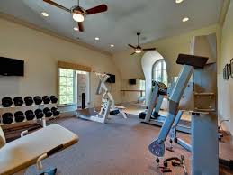 Modern And Welcoming Home Gym Home Gym Design Gym Design Minimalist Home