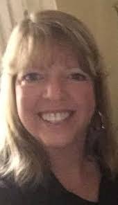 Laurie Mazza's Instagram, Twitter & Facebook