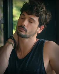 Deniz Can Aktaş: Hudutsuz Sevda and Shirtless Moments