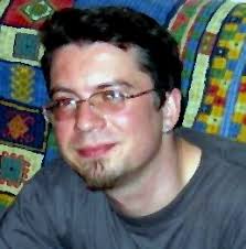 Критичен и постмодернистки PR