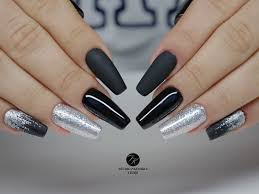 Silver nails art designs are a great addition in the nail art repertoire. Updated 50 Elegant Black And Silver Nails August 2020