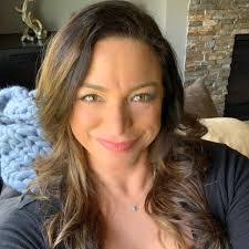 Danielle Lee's Instagram, Twitter & Facebook