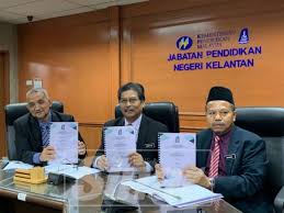 Yang berbahagia puan rusni binti ab jalil k.m.w pengarah pendidikan negeri sembilan t. Stpm 2018 Kelantan Terus Cemerlang