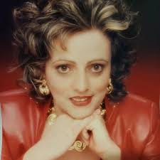 Crow World The Raven Seat Armchair...yay or nay??