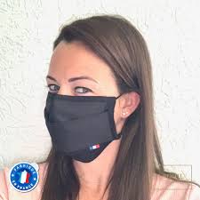 1€ reversé à la recherche médicale pour chaque masque vendu ! Masque Noir 3 Plis Avec Barrette Nasale Eurolitex