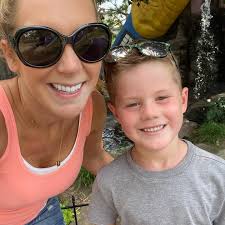 We've reached the end of summer & I've turned into a crying mess! My sweet  boy is heading to Kindergarten in 1 week and I just need to get over it! How