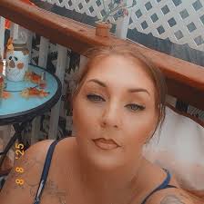 Hamburger Green Bean Casserole Ingredients: 1 pound ground beef 1 can (15  oz) green beans, drained 1 can (10.5 oz) cream of mushroom soup