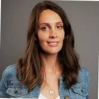 Laura Nicastro's Instagram, Twitter & Facebook