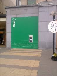 So when you're looking towards these train platforms, you're facing north. Cash Unit Bnp Fortis Habillage Cash Unit Blinde Avec Dibond