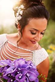 Photographers urge couples to build relationship, book early