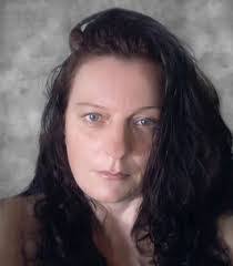 Donna Sharples's Instagram, Twitter & Facebook