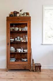 Dans une maison à l'ambiance plus classique, comment relier plusieurs étages et moderniser la montée ? Relooker Un Meuble En Bois 63 Idees