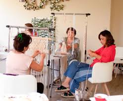 El departamento académico de construcción y el centro de educación continua de la. Diferencias Entre Clases Talleres Y Cursos De Tejido En Macrame Club Del Macrame