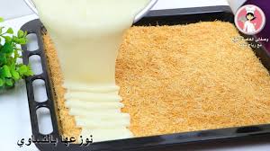 عندك حليب وطحين تعالو نعمل اطيب حلى تركي بارد بدون فرن ومن غير بيض في 10 دقائق حلا سهل وسريع Youtube Yummy Food Dessert Arabic Food Food