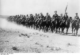 The kingdom of romania was neutral for the first two years of world war i, entering on the side of the allied powers from 27 august 1916 until central power occupation led to the treaty of bucharest in may 1918, before reentering the war on 10 november 1918. Romania In Primul Razboi Mondial