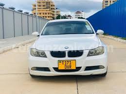 Buy used bmw 3–series white car in dar es salaam in dar es salaam -  cartanzania