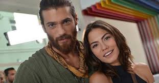 Who is the only child in can yaman family? Erkenci Kus Dizisinin Yildizlari Can Yaman Ve Demet Ozdemir Paylasti Sosyal Medya Yikildi
