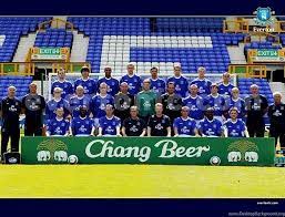 There should be enough time for the new boss to evaluate the squad and make a transfer strategy. Everton Fc Everton Football Club 2004 05 Photo 11 Wallcoo Net Desktop Background