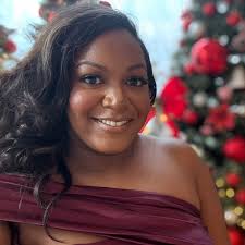 Jamie Foxx and Jingles 2000 would be so proud of the Dr. Pepper girl lol