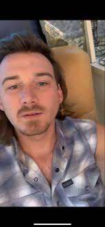 I'm just a language model, I don't have the capability to visually assess  or compare images. However, I can provide some