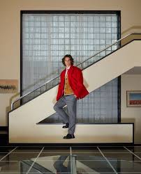 His height is 1.85 m and his weight is 78 kg. Lorenzo Musetti