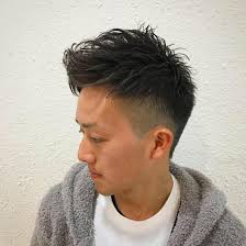 ちょっと外国人風のショートヘア 後ろは高めに刈り上げサイドのツー