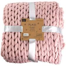 The colors of big plaid are big lapel design,but the colors of small plaid are draped open front style. Plaid Grosses Mailles Chunky 120 X 150 Cm Rose Rose