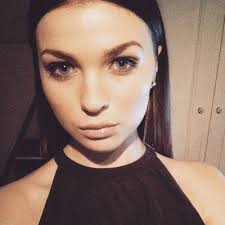 Lydia Waters (@LydiaaaWaters)