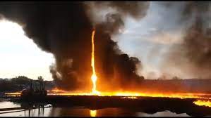 Dieser mod ersetzt die quest unter strom durch feuer tornado. Firenado In Derbyshire England Wie Ein Tornado Nur Aus Feuer