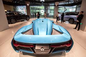 (), whose name in chinese translates to blue sky coming, is a premium smart electric vehicle (ev) producer based in china.the company designs and manufactures premium evs with a focus. Nio Boosts Size Of Share Sale Amid Electric Car Stock Frenzy Bloomberg