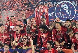 Liverpool's jordan henderson kisses the english premier league trophy after it was presented following the premier league match between liverpool and. Liverpool Trophy Presentation 50 Best Pictures From Premier League Title Celebrations At Anfield The Independent The Independent