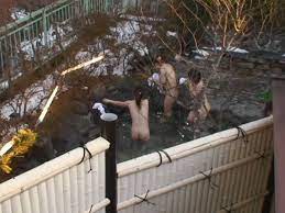 露天風呂盗撮画像！！温泉に入浴する全裸女性の110枚 | エロ画像 PinkLine