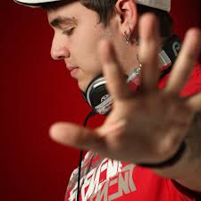 Stream Simon lawler music