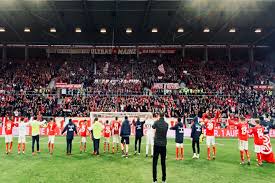 God has kissed the earth just once, precisely on this point where the bruchweg lies. 1 Fsv Mainz 05 Sends A Strong Message Against Racism