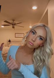 Patti Whitney's Instagram, Twitter & Facebook