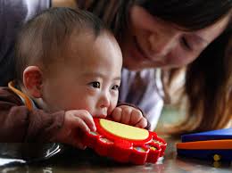 Falar “à bebé” é uma linguagem universal