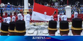 Ayo download dan coba aplikasi desain baju untuk android terbaik berikut ini. Cerita Seragam Paskibraka Dari Masa Ke Masa Halaman All Kompas Com