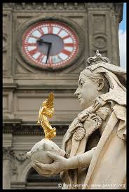 Ballarat Town Hall And Queen Victoria Statue Ballarat Vic Australia Ballarat Statue Victoria