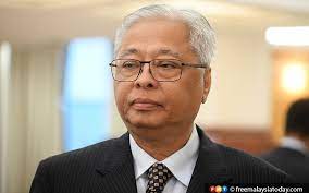 Ismail sabri we ll leave it to cops to take action against vips who violated mco. Larangan Pergerakan Dalam 10km Bagi Kawasan Pkp Pkpp Dan Pkpb Batal Free Malaysia Today Fmt