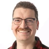 Leslie Mowatt's Instagram, Twitter & Facebook