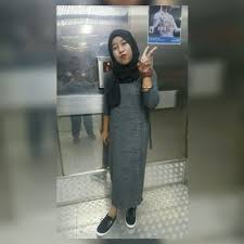 Dengan dua tangan, kupercepat kocokan penisnya, sambil terkadang. Mas Anizan Masanizan92 Twitter