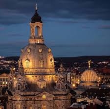 Gefallt 670 Mal 6 Kommentare The Best Of Dresden Thebestofdresden Auf Instagram Present Bild Des Tages Photo Dresden Frauenkirche Landschaftsbau