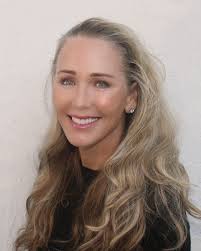 Cindy Pauley's Instagram, Twitter & Facebook