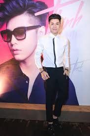 Hà Hồ và Quán quân The Face đến chúc mừng Noo Phước Thịnh