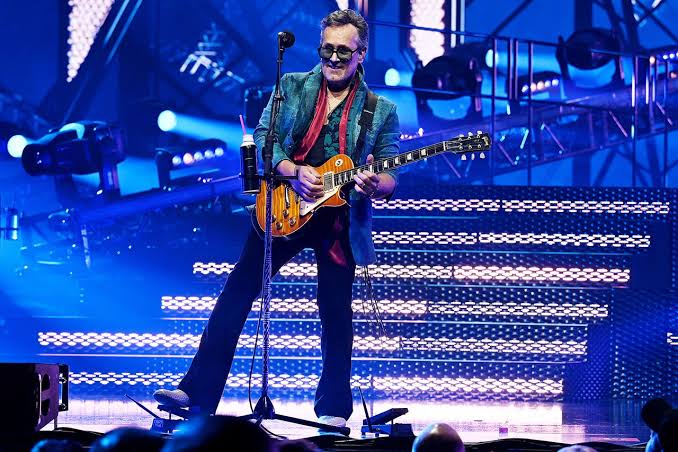 Def Leppard's Vivian Campbell Says His 'Cancer Has Returned' but Vows He's 'Certainly  Not Slowing Down' - Yahoo News Canada