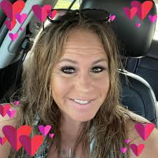 I'm moving out and my current landlord requires me to hire a professional  carpet cleaner before I move out and provide them with a receipt. Does  anyone have any recommendations that are