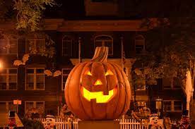 This is the last halloweentown movie with the dream team of debbie reynolds and kimberly j. Halloweentown 9 Reasons Why The Tv Movie Is Still Magical Oregonlive Com