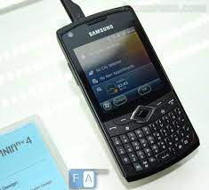 Comic world: Samsung B7350 Omnia PRO 4