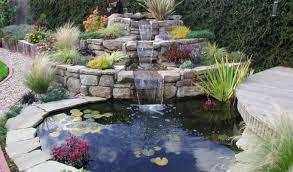 Menambahkan kolam ikan adalah ide yang sangat indah, sebuah rumah yang indah dengan #kolamikan dapat membuat rumah lebih hidup. Taman Rumah Minimalis Dengan Kolam Ikan Depan Rumah Rumahminimalisan Info